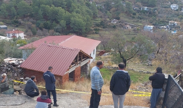 Marmaris'te düğünden dönen adam yol kenarında ölü bulundu