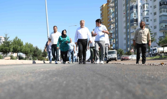 Melikgazi Belediyesi 5 yılda 661 kilometre rekor asfalt yol yaptı