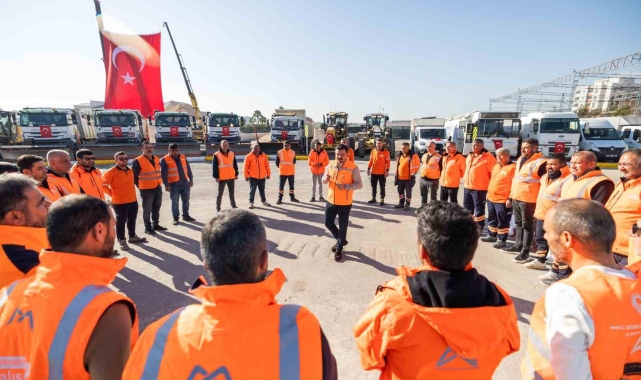 Mersin'de karla mücadele ekipleri hazırlıklarını tamamladı