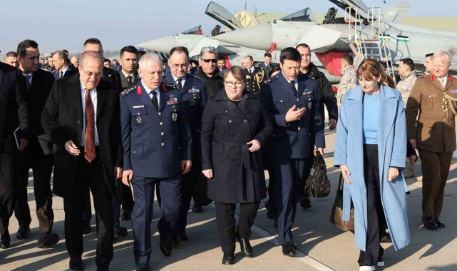 MSB, Katar'daki tatbikattan dönen Birleşik Krallık uçaklarının Ankara'ya indiğini açıkladı