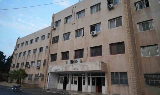 Münbiç'te hastanenin altından tünel ağı çıktı