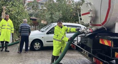 MUSKİ ekiplerinden yağmur mesaisi