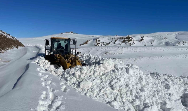 Muş'ta 178 köy yolu ulaşıma açıldı