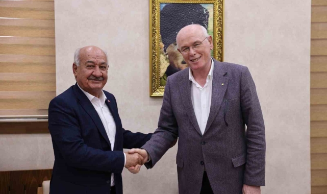 Odunpazarı ve Alpu Belediyeleri arasında parke kilit taşı protokolü yenilendi