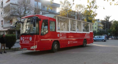 'Öğrenci otobüsü' ve 'Engelsiz Kafe' Selçuk'ta hizmete giriyor