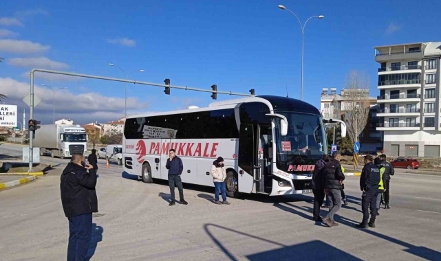Otobüsün çarptığı yaya 5 günlük yaşam mücadelesini kaybetti.