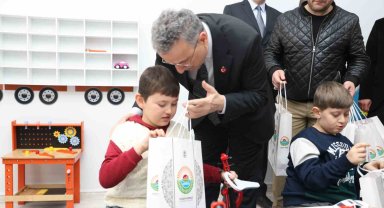 Özel çocukların gülümsemelerine sağlıklı dokunuş