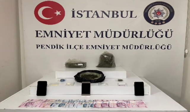 Pendik'te uyuşturucu baskını: 2 kilo uyuşturucu ele geçirildi