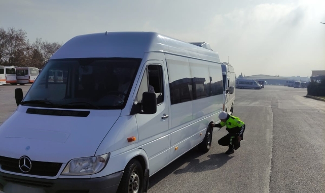 Polis ekiplerince Eskişehir'de kış lastiği denetimlerine başlandı