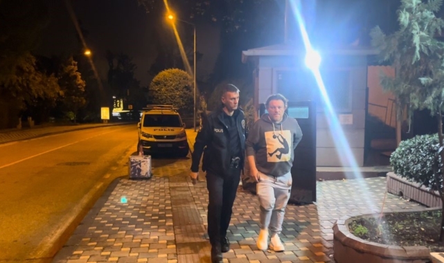 Polise mukavemet göstererek tehdit eden şahsa adli kontrol