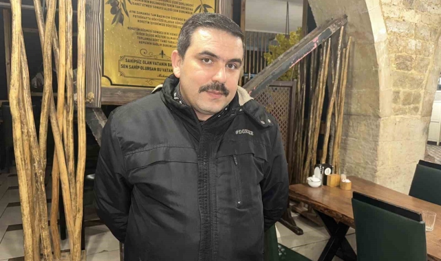 Roketin düştüğü lokantada yaralanan aşçı, Esad'ın devrilmesinin bölgeye huzur getireceğini düşünüyor