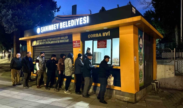 Şahinbey'den vatandaşın içini ısıtan ikram