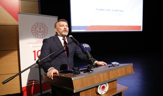 Samsun'da eğitimcilere Türkiye Yüzyılı Maarif Modeli anlatıldı