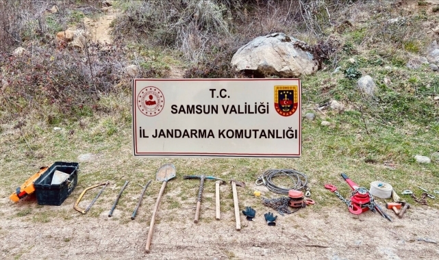 Samsun'da kaçak kazı yapan 2 kişi suçüstü yakalandı