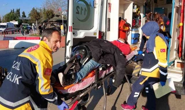 Samsun'da çarpışan motosikletin sürücüleri hastanelik oldu