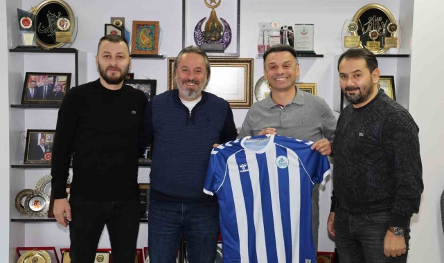 Semavi Uzun, Maçka Belediyespor'un başına geçti