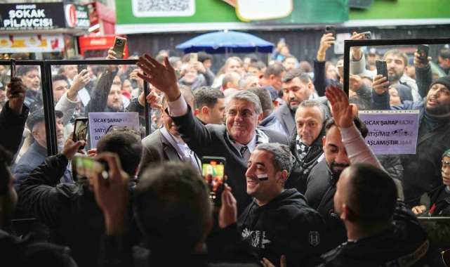 Serdal Adalı, Köyiçi'nde Beşiktaşlı taraftarlarla buluştu