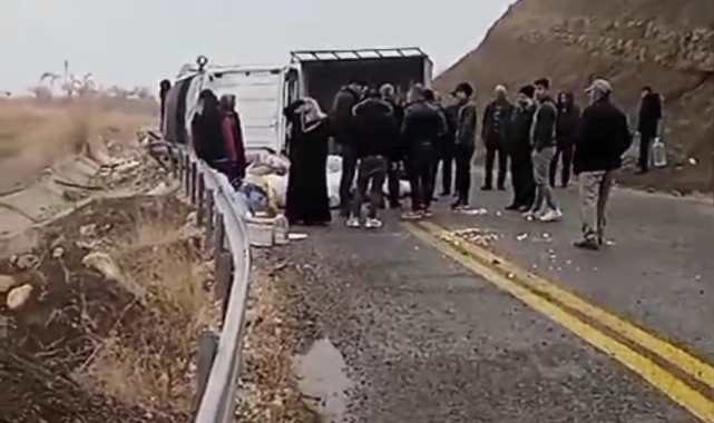 Siirt'te kontrolden çıkan araç devrildi