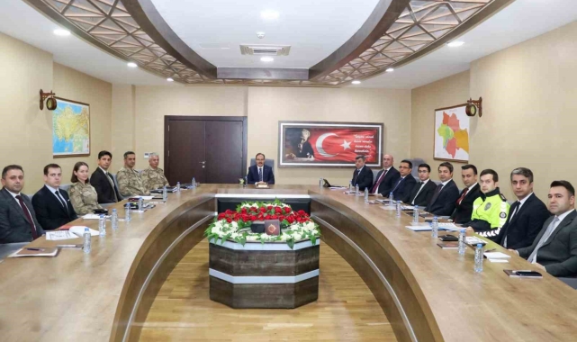 Siirt'te yılbaşı tedbirleri toplantısı yapıldı