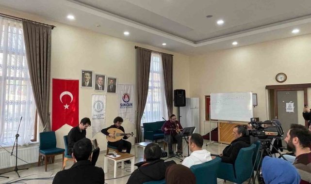 Sincan'da "Kardeş Mızraplar" konseri