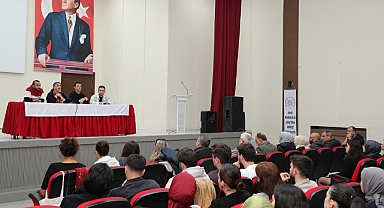 Sinop'ta mutluluk ve umudun yaşama etkileri konuşuldu