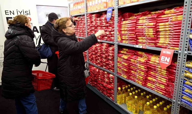 Şişli Belediyesi&#039;nin &quot;Gezici Kent Market&quot; aracı yola çıktı