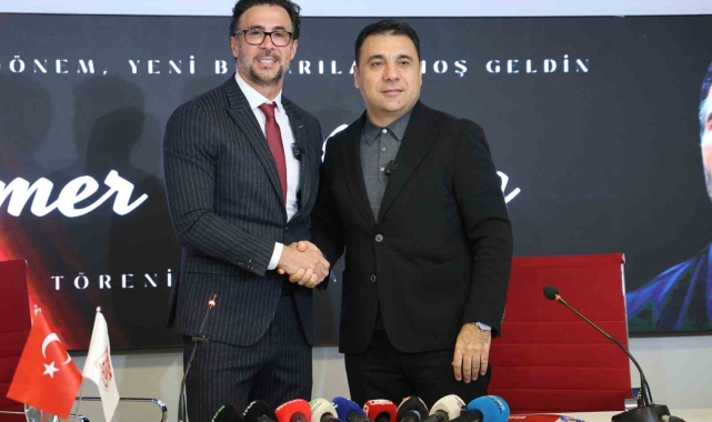 Sivasspor'un yeni teknik direktörü Ömer Erdoğan imzayı attı