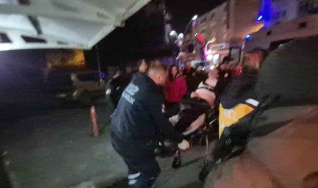 Sokak ortasında sızıp kaldı, bekçi ve polisler bir türlü uyandıramadı