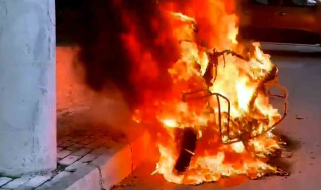 Söke'de motosiklet yangını korkuttu