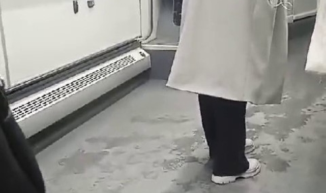 Sultanbeyli'de İETT şoförü ile yolcu arasında 'durakta durmadın' tartışması