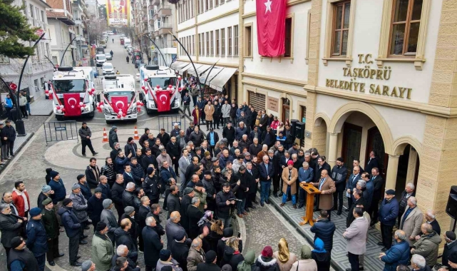 Taşköprü Belediyesine hibe edilen çöp kamyonları törenle hizmete alındı