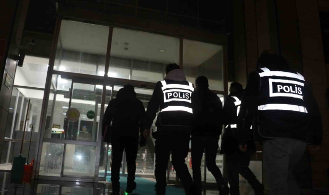 Tatvan&#039;da 28 yıl hapis cezası bulunan şahıs yakalandı