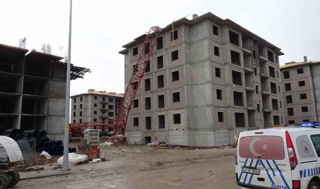 Tavşanlı'da inşaatta vinç kazası: 1 yaralı