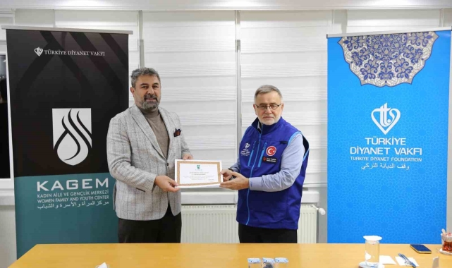 TDV KAGEM'in düzenlediği "Baba Olma Sanatı" seminerinin kapanış töreni gerçekleştirildi