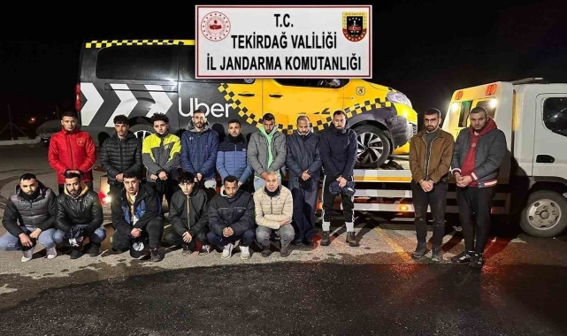 Tekirdağ'da göçmen kaçakçılığı: 14 göçmen ve 2 organizatör yakalandı
