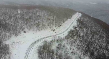 Tekirdağ'ın zirvesi beyazlara büründü: Vatandaşlar karın tadını çıkardı