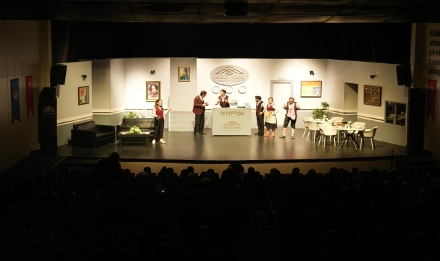 Trabzon'da "Şükran Trabzon" isimli oyununun prömiyeri yapıldı