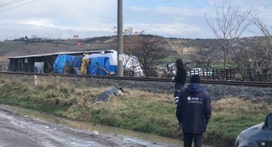 Trenin çarptığı yaya hayatını kaybetti