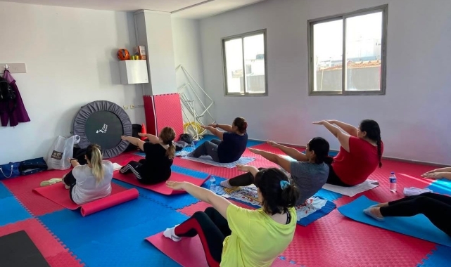 Turgutlu Belediyesinin pilates kursu kadınların ilgi odağı oldu
