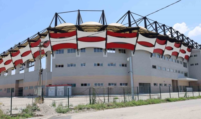 Turgutluspor yeni stadında ilk maçına çıkacak