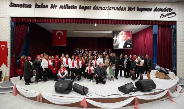 Türk Kızılay, Engelliler Günü'nü engellilerin sahne aldığı müzikal ile kutladı
