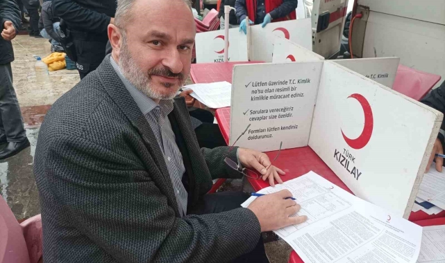 Türk Kızılay'ı, Görele Müftülüğü personeline altın madalya verdi