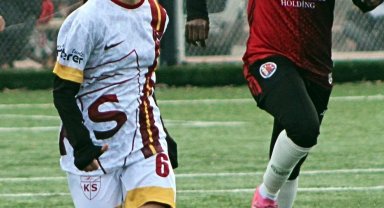 Türkiye Kadınlar 1. Ligi: Kayserispor: 0 - 1207 Antalyaspor: 2