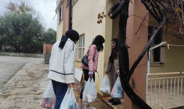 Üniversite öğrencilerinden &quot;İyilik Kazanacak&quot; projesi