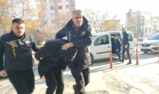 Üniversiteli taksiciyi öldüren zanlılar adliyeye sevk edildi