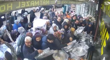 Uygun fiyata satılan ürünler izdihama neden oldu