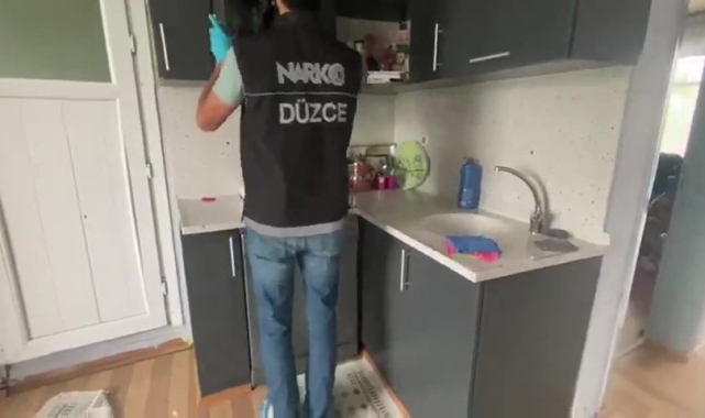 Uyuşturucudan 2 kişi tutuklandı, 51 kişi hakkında işlem yapıldı