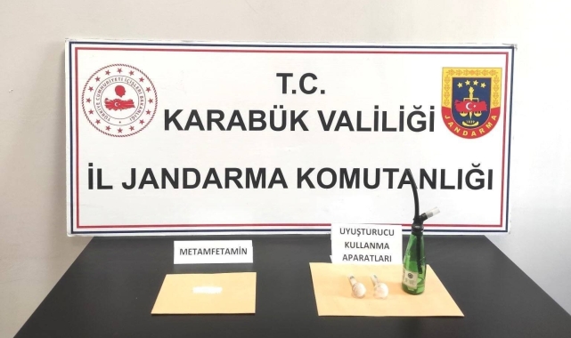 Üzerinde ve aracında uyuşturucu madde yakalanan şahsa 72 bin TL ceza