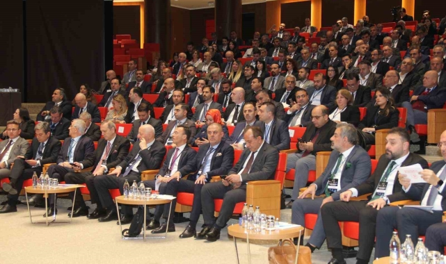 Uzun yol şoförlerinin yaş sınırlamasına müjdeli haber