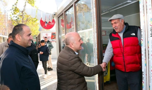 Vali Varol'dan geçici işyerlerine taşınan esnafa ziyaret